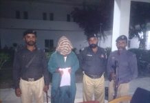 ایس ایچ او ڈگری امداد علی شاہ کی متعلقہ تھانے کی حدود ڈگری ٹو میرپورخاص روڈ نزد باندھی شاخ پر کامیاب کاروائی کرتے ہوۓ، *ملزم بنام شبیر نوحانی گرفتار* گرفتار ملزم کے قبضے سے 550 گرام چرس برآمد۔