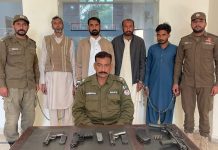 سرگودھا:تھانہ شاہ پور سٹی پولیس غیرقانونی اسلحہ رکھنے والوں کے خلاف متحرک* غیر قانونی اسلحہ رکھنے والے مزید 04 ملزمان رنگے ہاتھوں گرفتار،غیرقانونی اسلحہ برآمد