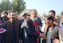 ڈاکٹر حفیظ اللّٰہ خان خالد جن کی گریڈ 19 سے گریڈ 20 میں پروموشن ہوئی جنہوں نے بطور میڈیکل سپرنٹینڈنٹ 2016 سے 2022 تک تحصیل ہیڈ کوارٹر ہسپتال احمد پور سیال میں گراں قدر خدمات سر انجام دی