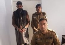 سرگودھا: تھانہ پھلروان پولیس کا جرائم پیشہ عناصر کے خلاف سخت کریک ڈاؤن جاری گزشتہ 10 سال سے اقدام قتل کے مقدمہ میں مطلوب اشتہاری مجرم نوید احمد گرفتار