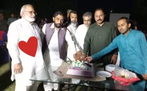 ڈاکٹر ملک منظور مرحوم  اور رائے انصر صدیقی ایک تقریب میں 