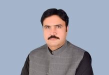 احتجاج کی کال پنجاب پولیس کی غنڈا گردی احمدپورسیال اور گڑھ مہاراجہ تھانہ کی پولیس نے ہمارے کئی ورکرز گرفتار کرلیے۔ ایم پی اے راناشہبازاحمدخاں