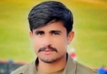 کمرمشانی کےرہائشی نوجوان پولیس کنسٹیبل عامرخان نے خودکشی کر لی۔افسوس ناک واقعہ کی وجہ سے اہل خانہ شدید دکھ کا شکار۔
