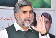 پنجاب بھر کے دوکانداروں کے لیے ایک بڑی خوشخبری! پنجاب اسمبلی میں ایم پی اے چوہدری امجد علی جاوید کی جانب سے دوکانوں کی نیلامی کے خلاف بھرپور آواز بلند کرنے پر اسپیکر پنجاب اسمبلی کی ہدایت پر سینئر ممبر بورڈ آف ریونیو پنجاب اسمبلی پہنچے۔ اس موقع پر صوبائی وزیر خزانہ مجتبیٰ شجاع الرحمن اور چوہدری امجد علی جاوید کی قیادت میں ایک اہم اور ہنگامی اجلاس منعقد کیا گیا