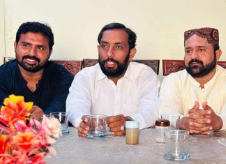 گڑھ مہاراجہ۔صحافیوں کے بنیادی حقوق کے تحفظ کو یقینی بنائیں گے، رانا محمد سلیم، ہم بلا خوف و خطر عوامی مسائل کو اجاگر کرتے رہیں گے، محمد عمرفاروق,  انشاءاللہ بہت جلد تحصیل بھر کے تمام وکرکر صحافی ایک پلیٹ فارم پر ہونگے رائے انصرصدیقی، پریس کلب گڑھ مہاراجہ کا اجلاس سے خطاب،