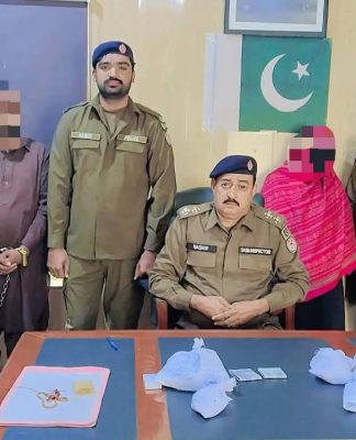 سرگودھا: خاتون منشیات فروش اپنی ساتھی کے ہمراہ گرفتار، آئس اور چرس برآمد، مقدمہ درج