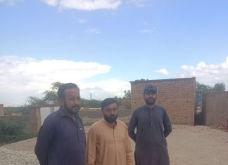 حکومت پنجاب کی فلاحی سکیم “اپنی چھت اپنا گھر” کے سلسلے میں NRSP کے برانچ منیجر عفیف الحسنین اورکریڈٹ آفیسر محمد مزمل نے تحصیل عیسیٰ خیل کے مختلف علاقوں کا تفصیلی دورہ کیا، جہاں انہوں نے جاری منصوبوں کا جائزہ لینے کے ساتھ ساتھ نئے درخواست گزاروں کے پلاٹس کا بھی معائنہ کیا۔