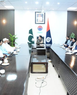ڈی پی او جھنگ ساجد حسین کی زیر صدارت امن کمیٹی کا اہم اجلاس عیدالاضحیٰ اور محرم الحرام کے دوران فول پروف سیکیورٹی یقینی بنانے کا عزم