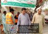 گڑھ_مہاراجہ:اسسٹنٹ کمشنر احمدپورسیال محمد نوید حیدر کی نگرانی میں میونسپل کمیٹی گڑھ مہاراجہ کے اہلکاروں نے گڑھ مہاراجہ چوک اور گڑھ موڑ پر ہیٹ اسٹروک ریلیف کیمپ قائم کیا۔ رپورٹ محمدعمرفاروق سٹارنیوز گڑھ مہاراجہ