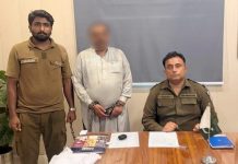 سرگودھا: چوری کے مقدمہ میں ملزم کو بے گناہ کروانے کے لیے شہری سے رقم بٹورنے والا نوسر باز جھال چکیاں پولیس کی گرفت میں، مقدمہ درج