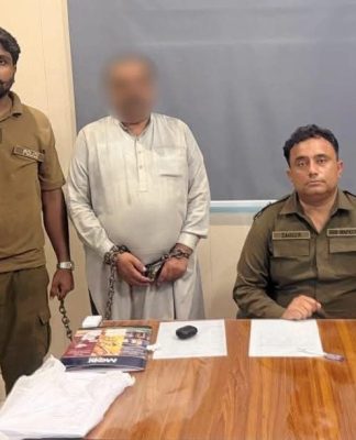 سرگودھا: چوری کے مقدمہ میں ملزم کو بے گناہ کروانے کے لیے شہری سے رقم بٹورنے والا نوسر باز جھال چکیاں پولیس کی گرفت میں، مقدمہ درج