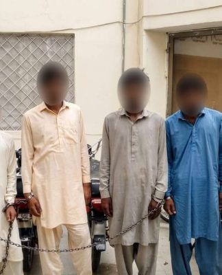سرگودھا: تھانہ بھلوال سٹی پولیس کا جرائم پیشہ عناصر کے خلاف بھرپور کریک ڈاؤن، موٹر سائیکل چور گینگ گرفتار،